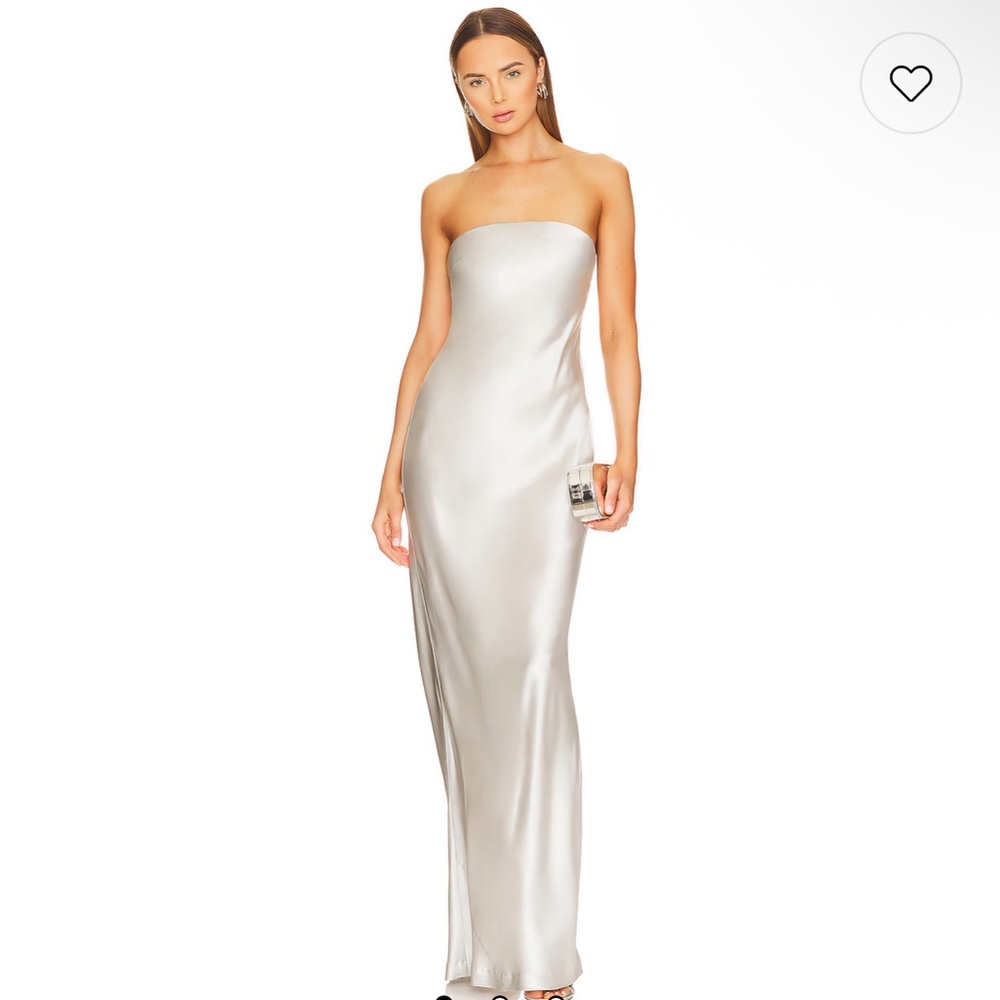 Auteur Studio Solene Dress in Silver Elegant Strapless Silver Gown
